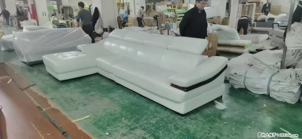 【大厂仿真皮沙发】实木框架,高回弹海绵45密度。全新包装,质量非常好,3.6米右贵妃 - 各类家具 - 居家生活 - 许昌分类信息 - 许昌28生活网 xc.28life.com